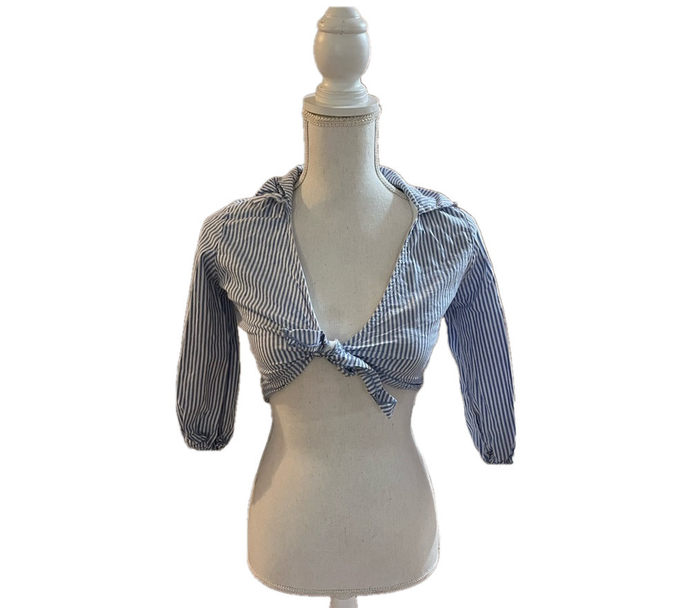 BLUE AND WHITE FASHION NOVA CROPPED TIE SHIRT